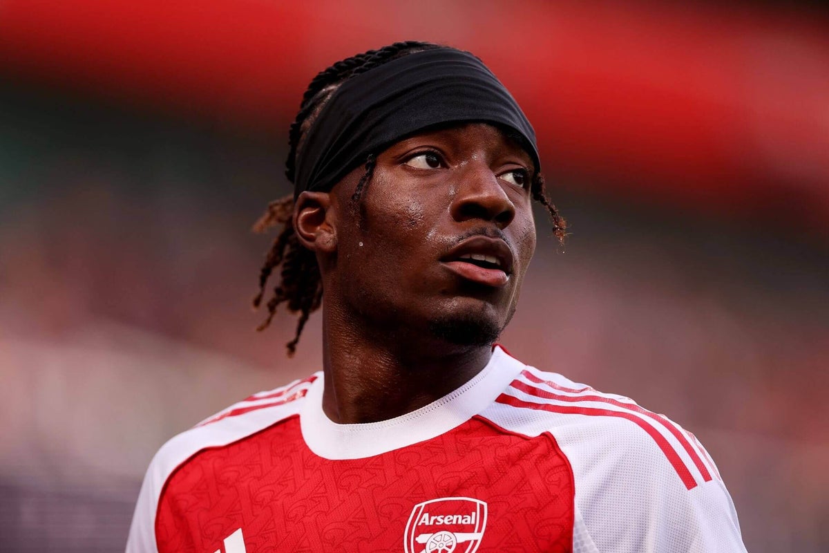 Chelsea Winger Noni Madueke Sidelined for Two Months With Knee Injury