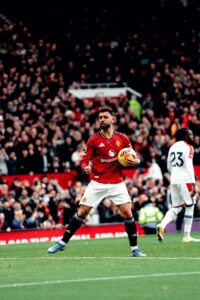 Manchester United Prepare Mega Offer to Secure Bruno Fernandes