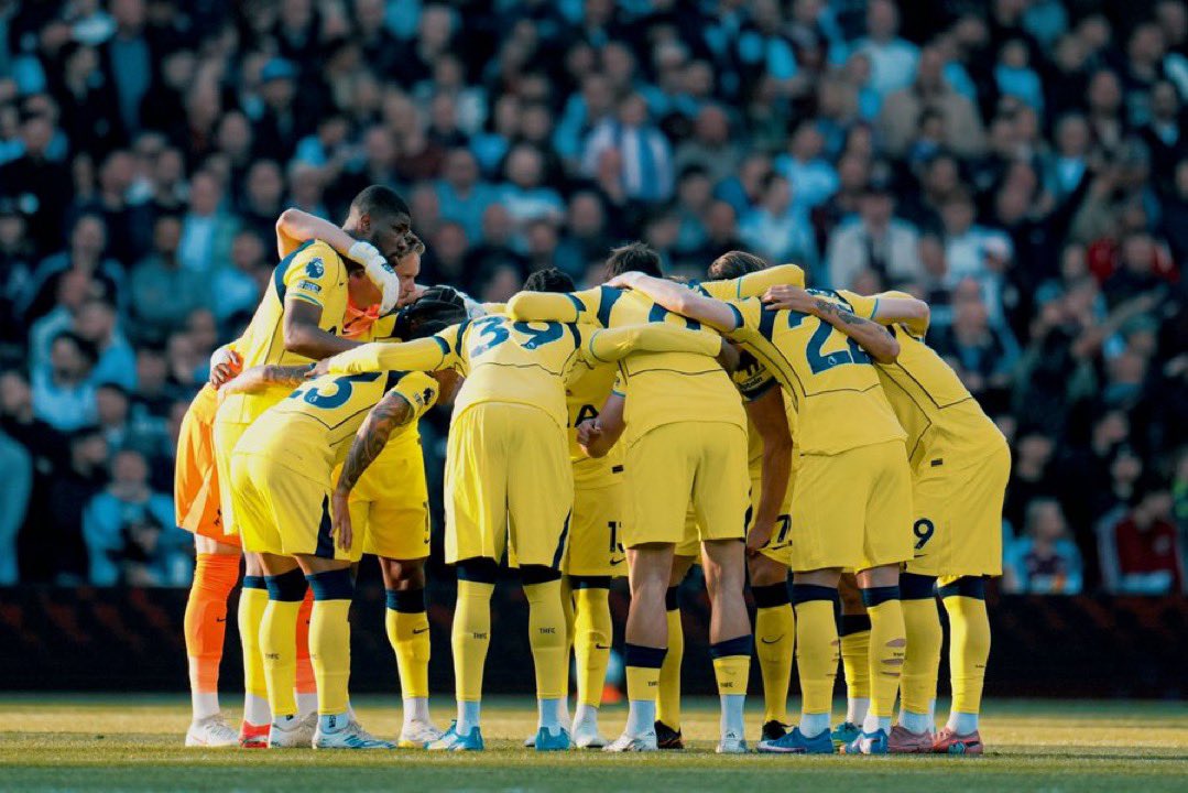 Tottenham players celebrating win against Aston Villa at Villa Park