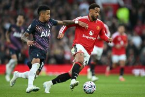 Manchester United 1-1 Tottenham: Solanke Rescues Point After Red Card